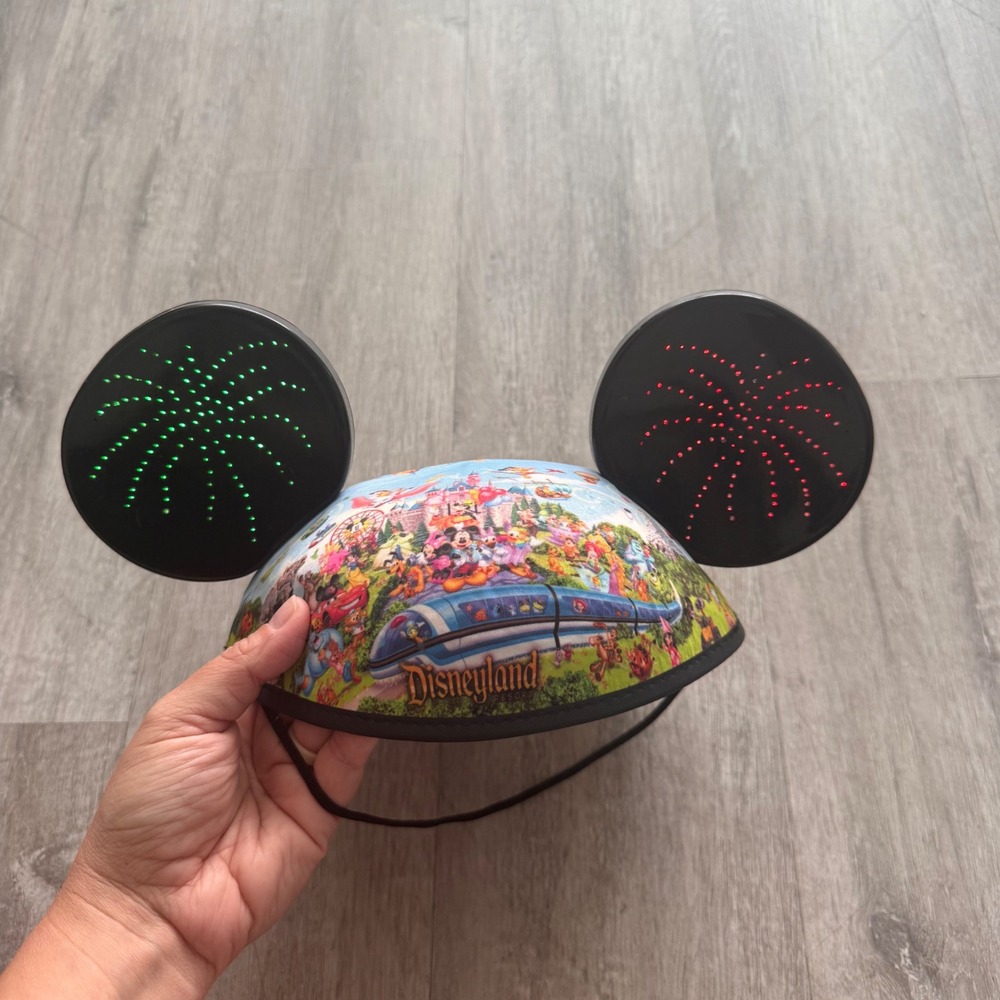 Disney Parks Glow with the Show Light Up Mickey Ear Hat Disneyland Resort Black